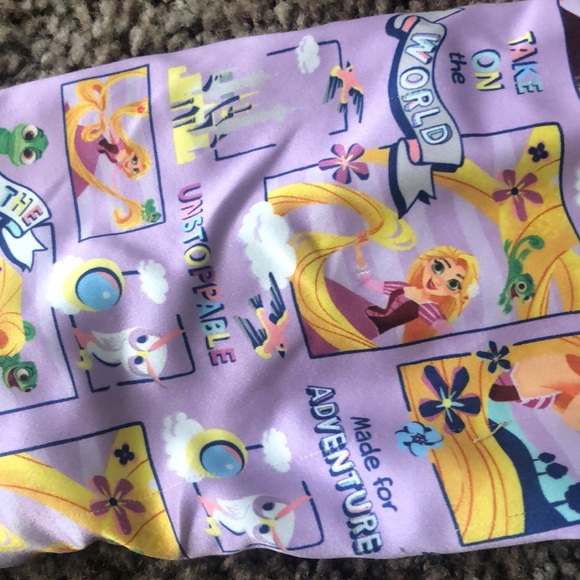 Sweater - Picture 4 of 4